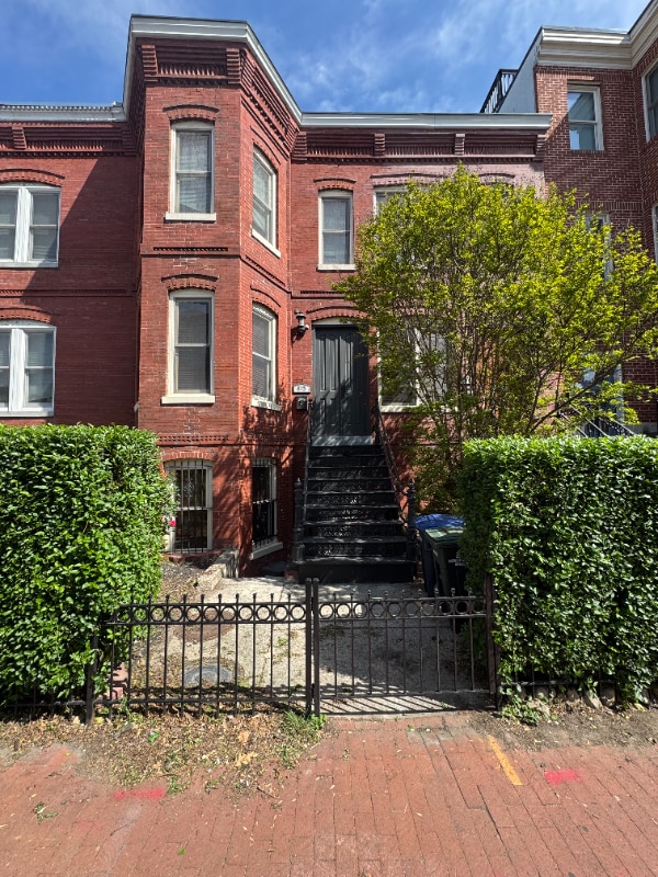 Photo - 815 T St NW