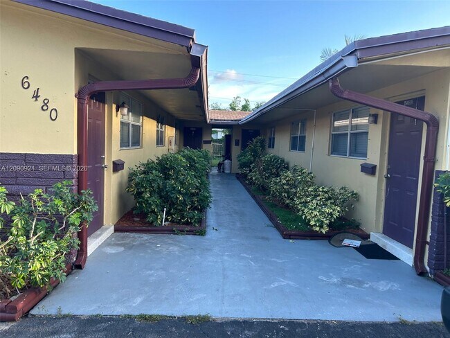 6480 NW 20th Ct Unit 1