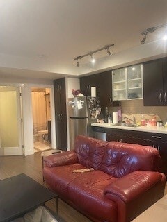 Photo - 417-417 Vancouver St Unit 2