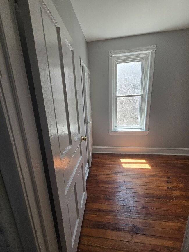 Photo - Beautiful 4-Bedroom Home with Central Air, Gas Heating  Laundry