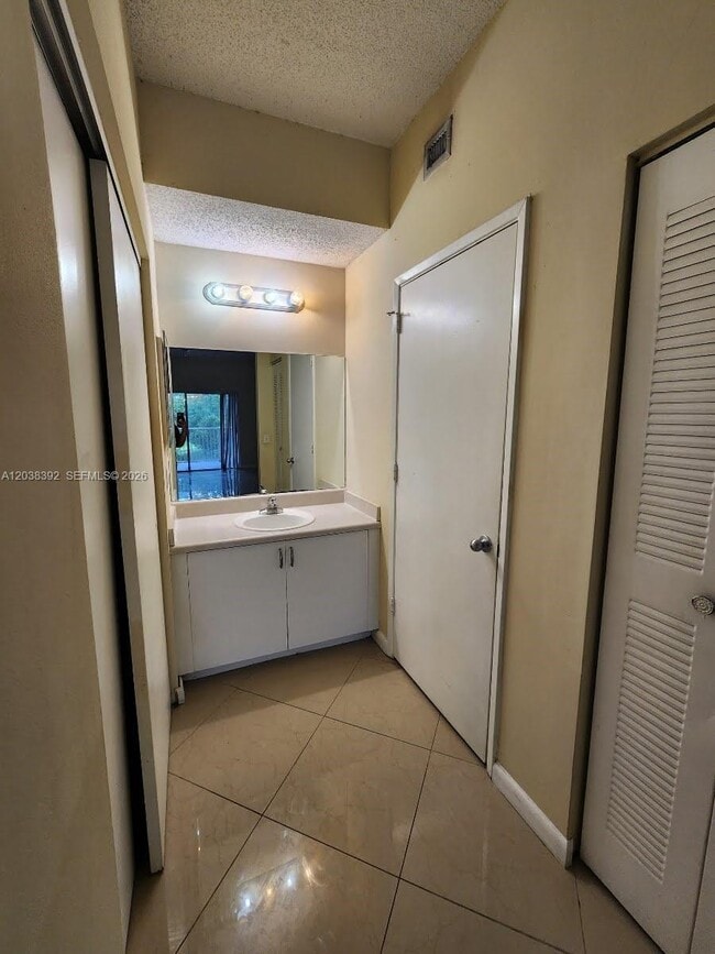 Photo - 6992 SW 39th St Unit I101