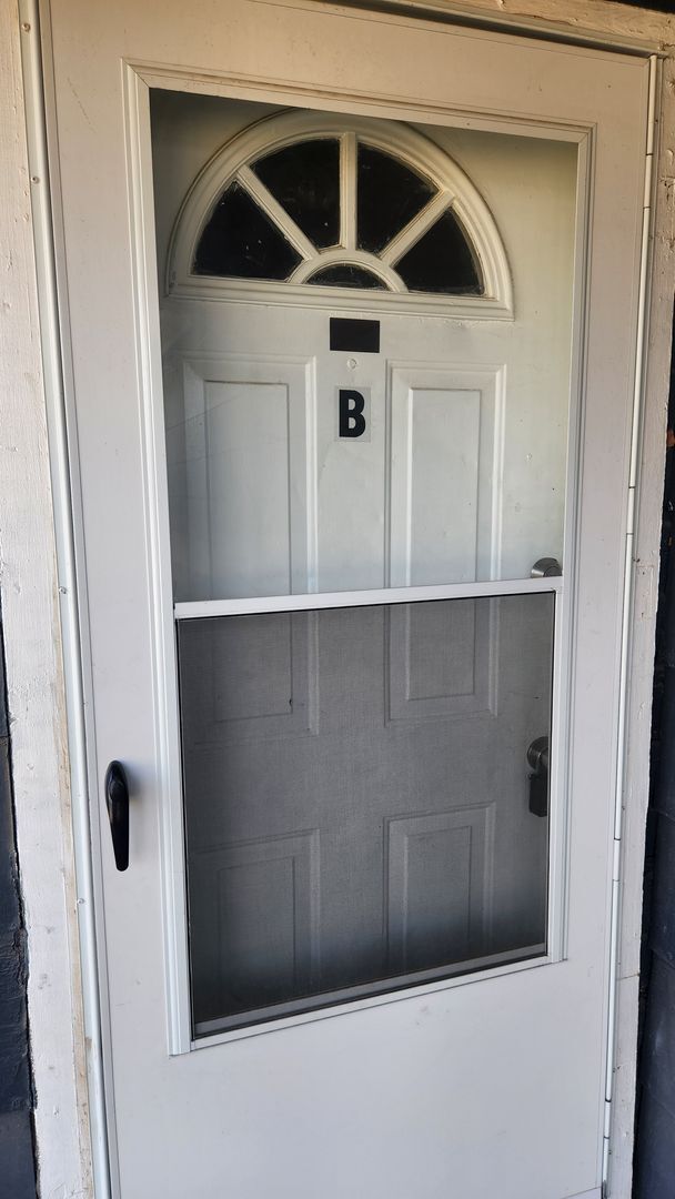 Photo - Affordable 2BR, 1BTH flat with utilities included & convenient location!