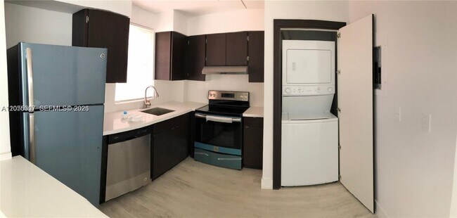 Photo - 6195 NW 186th St Unit 403
