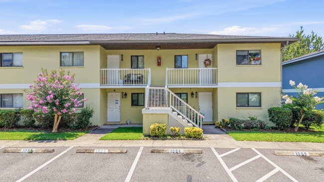 Building Photo - 1301 Pridgen Rd Unit 1004
