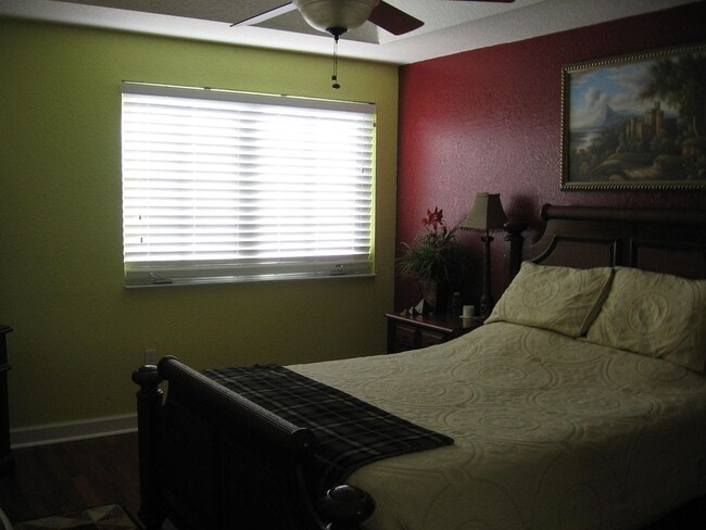 Photo - 1118 Shoma Dr