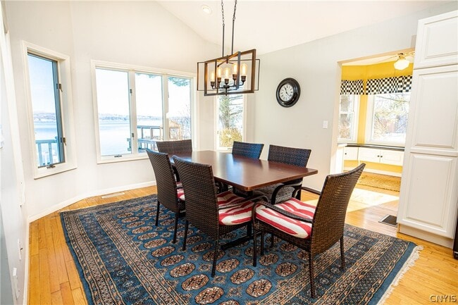 Photo - 1916 W Lake Rd