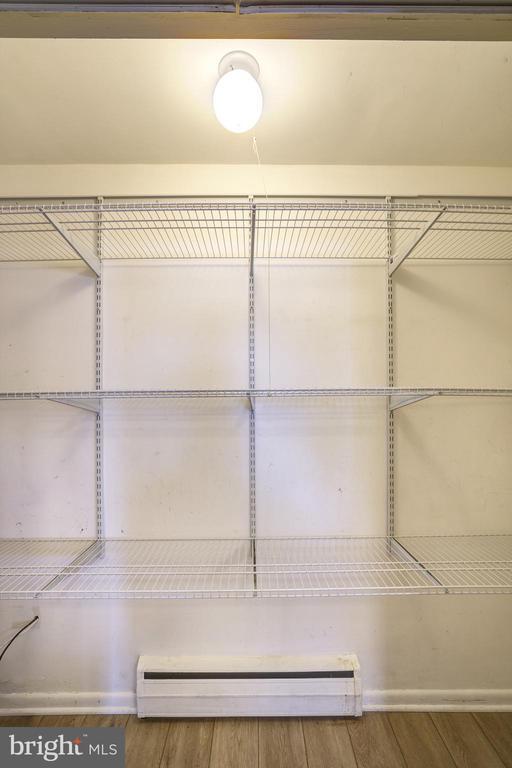 Photo - 107 E 6th St