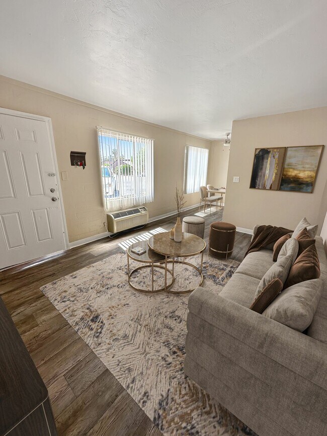 Campus Crossing, Apartments For Rent in Las Vegas