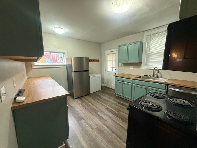 Photo - 85/87 Schultz Ave. Unit 85 Schultz Ave.