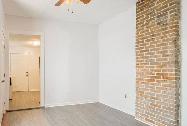 Photo - 1825 Clouet St