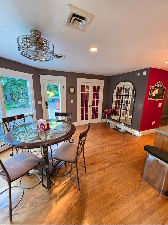 704 Cliveden Rd