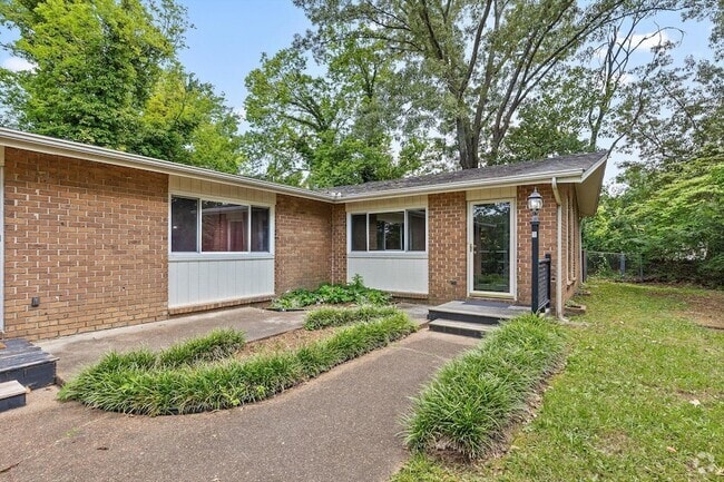 Building Photo - 3600 Gleason Dr Rental