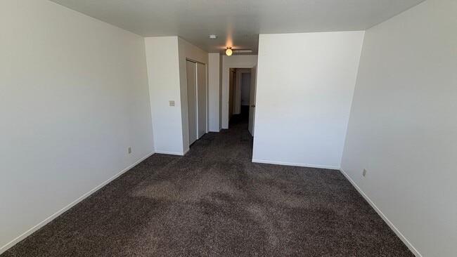 Photo - 777 Wagon Dr Unidad B