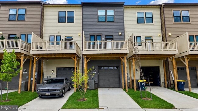 Building Photo - 4809 Vista Green Ln