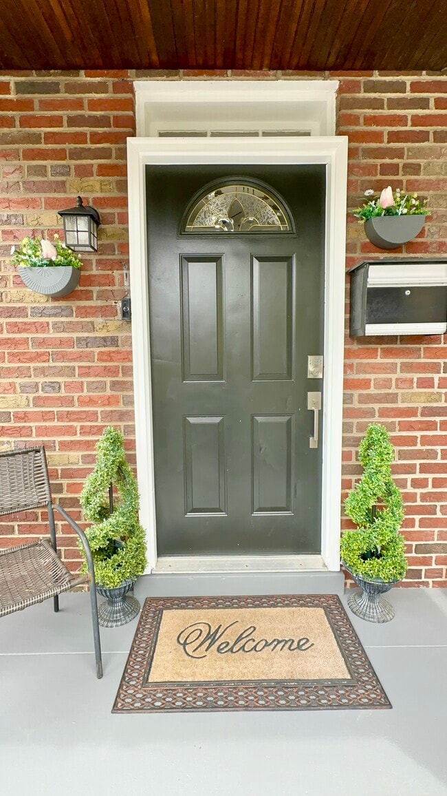 Photo - 512 Mellon St SE