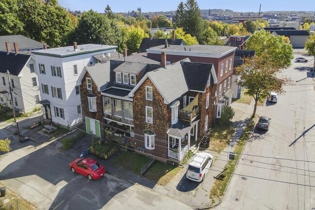 Building Photo - 29 Webster St