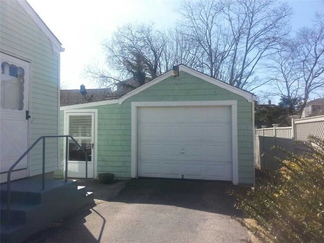 Photo - 1 Katzman Pl