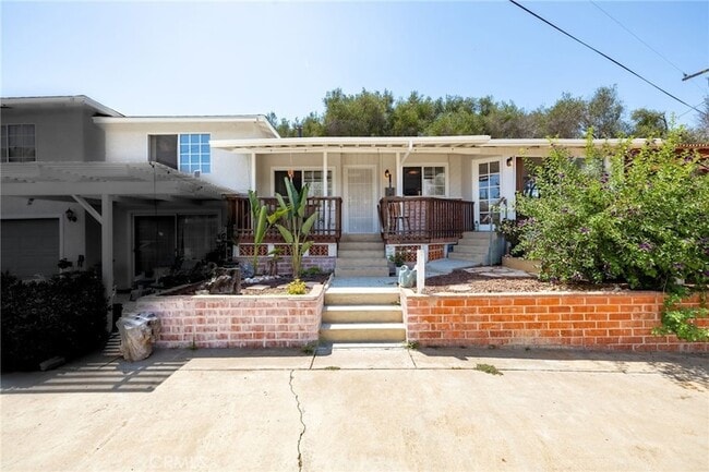 2576 Green Hills Way