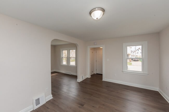 Photo - 21870 Ball Ave