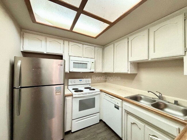 Photo - 1702 Joseph Ct