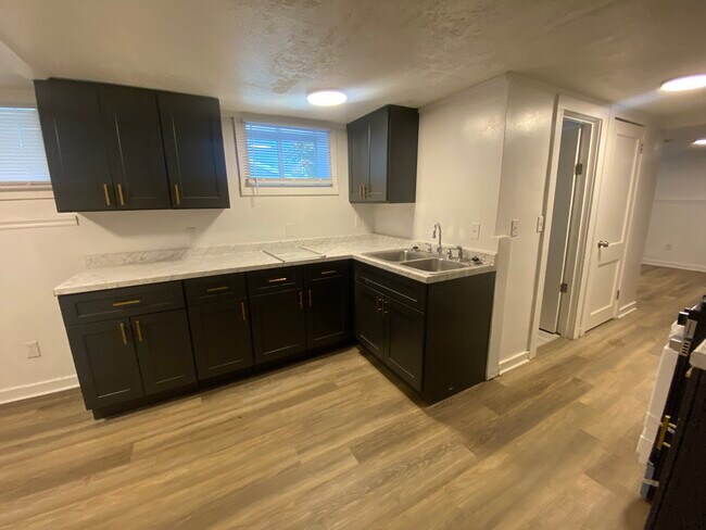 Photo - 4046 Tylor Blvd-4 Unidad 4