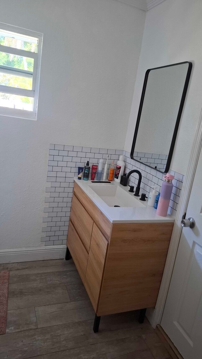 Photo - 1345 NE 5th Terrace