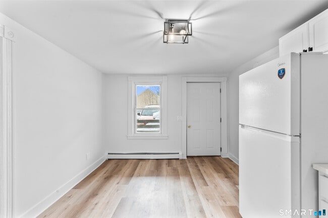 Photo - 30 Anthony St Unidad I