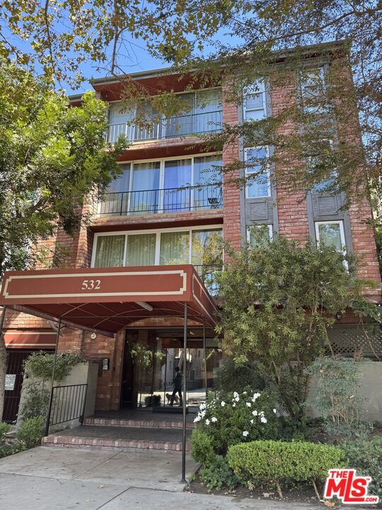 Photo - 532 N Rossmore Ave Unidad 306