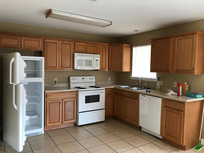 Photo - Duplex E. Lamar St