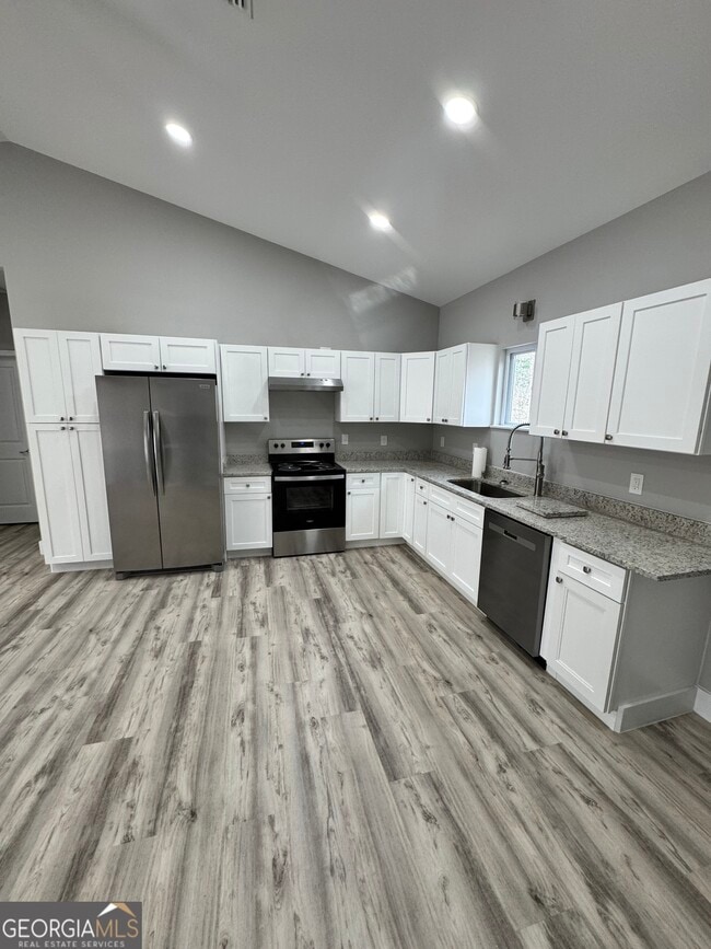 Photo - 194 Frank Christian Rd