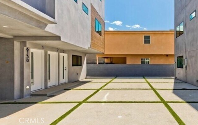 Building Photo - 6130 Hazeltine Ave Unit 3