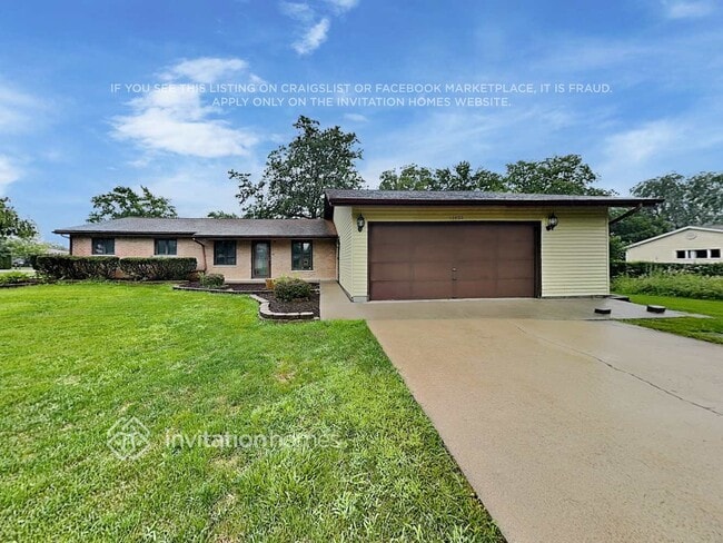 Building Photo - 16400 Sherwood Dr Rental
