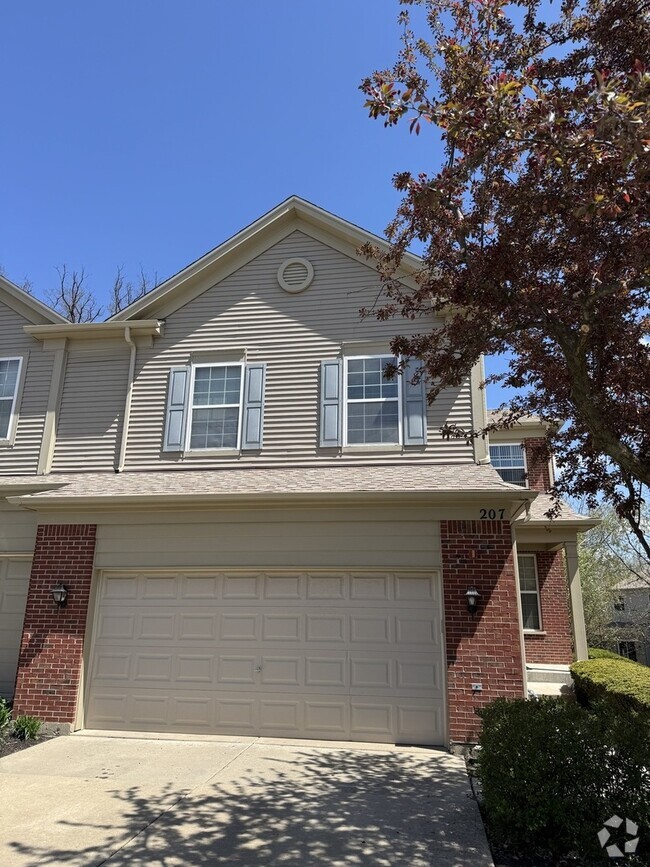 Building Photo - 207 Black Hill Dr Rental