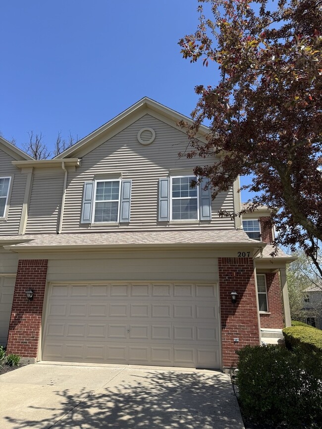 Photo - 207 Black Hill Dr Townhome