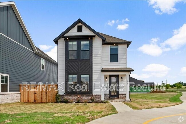 Building Photo - 4206 W Bronco Dr Rental