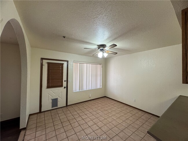 2610 Sierra Ln