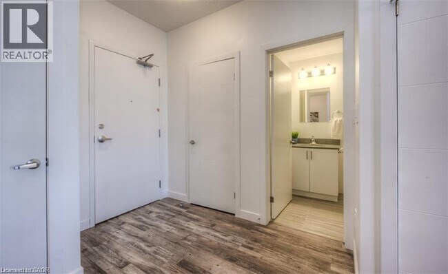 Photo - 1438 Highland Rd W Unit 1008