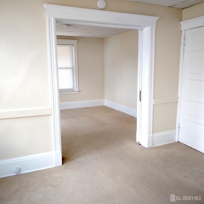Photo - 63 E Somerset St Unit Apt 1
