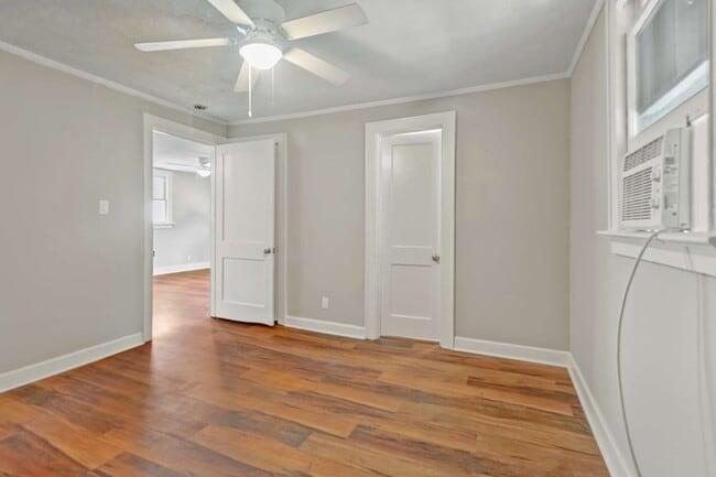 Photo - 3530 Admiral Dr