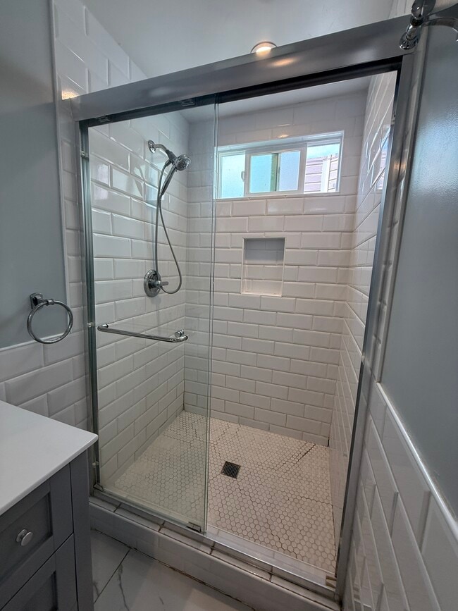 Photo - 419 Naples St