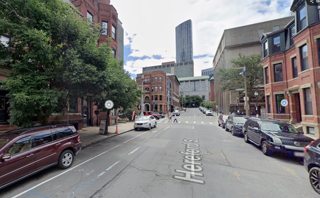 Building Photo - 48 Hereford St