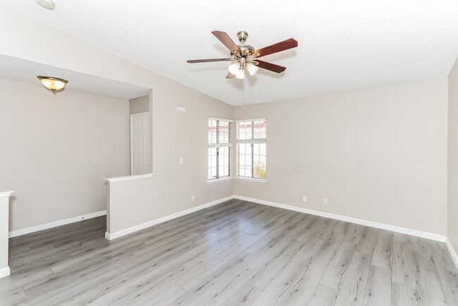 Photo - 603 Jackson Dr