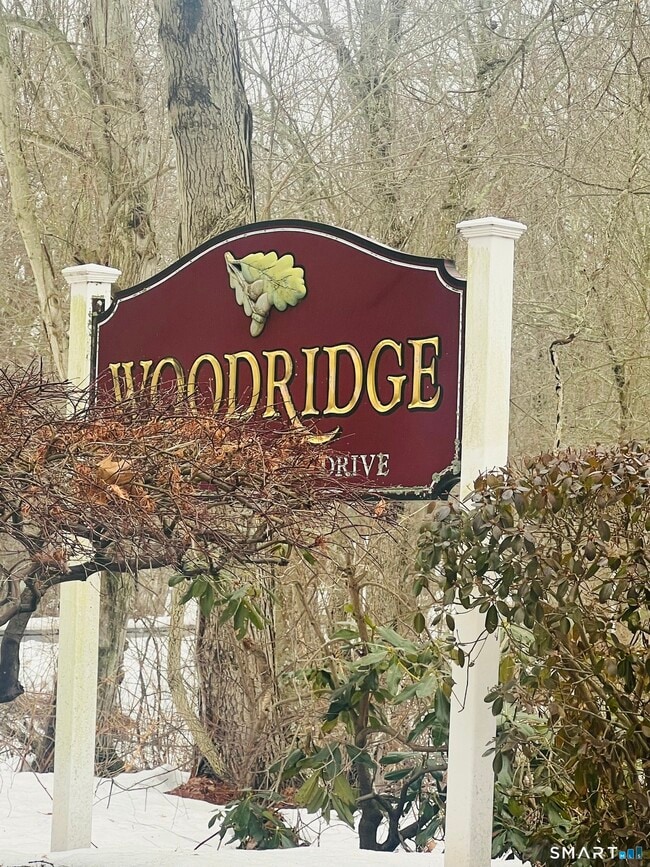 Building Photo - 11 King Arthur Dr Unit 1E