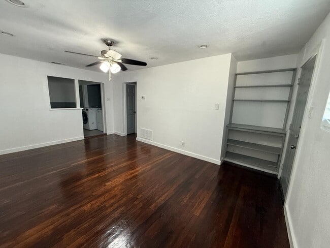 Photo - 1910 Escalon Ave