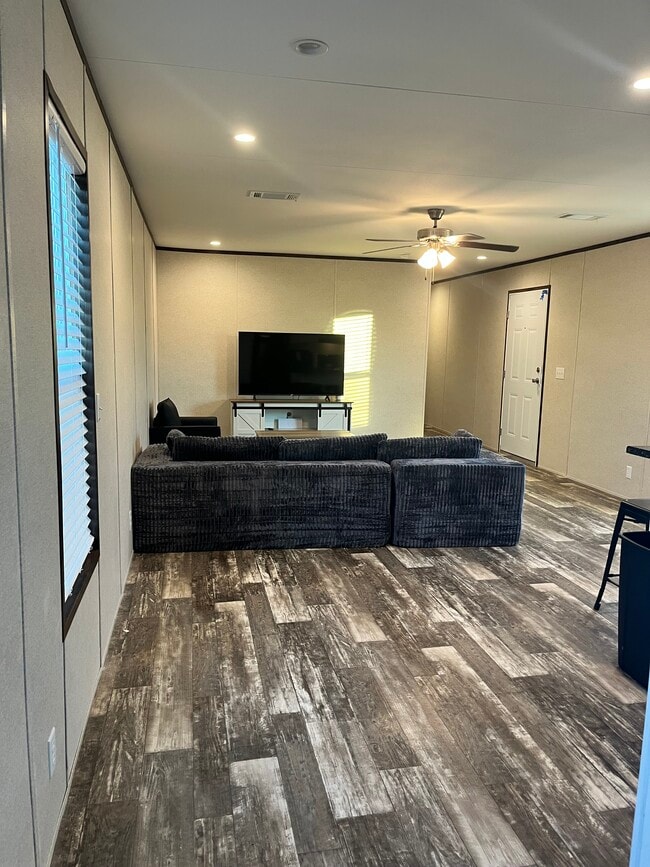 Photo - 378 Antley Rd