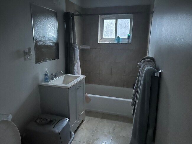 Photo - 65 Chiswick Rd Unidad 2