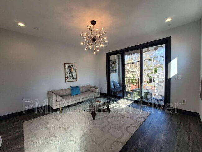 Photo - 2340 River Cats Aly