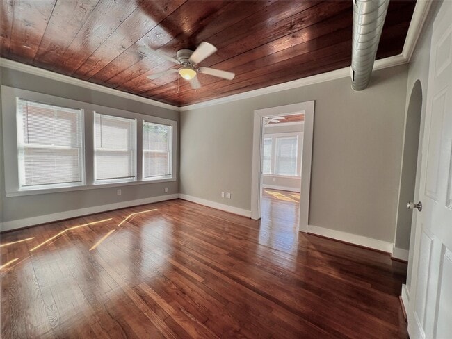 Photo - 2021 Kane St Unit 3