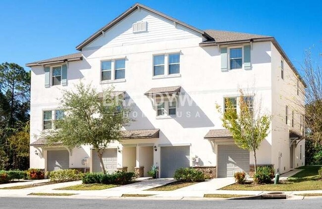 Building Photo - 5616 Mercado Dr