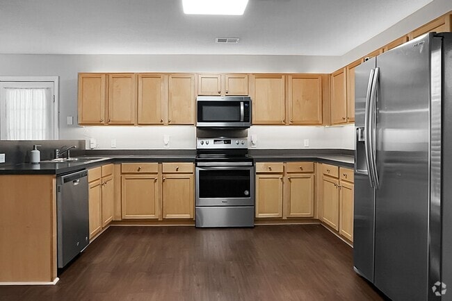 Building Photo - Spacious 2 Story, 4 BR, 2.5 BA, 2 Car Gara... Rental
